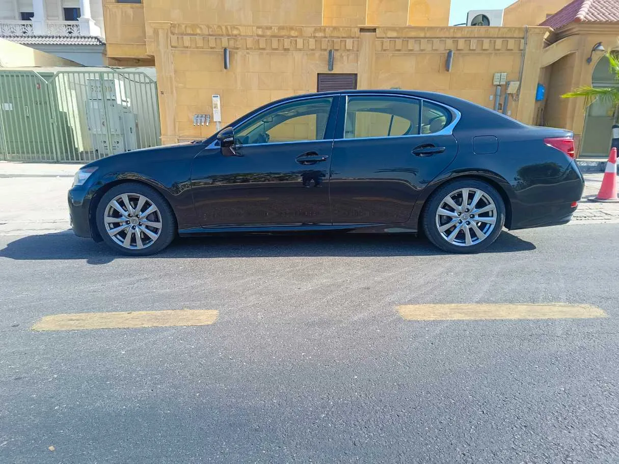 Car image 8