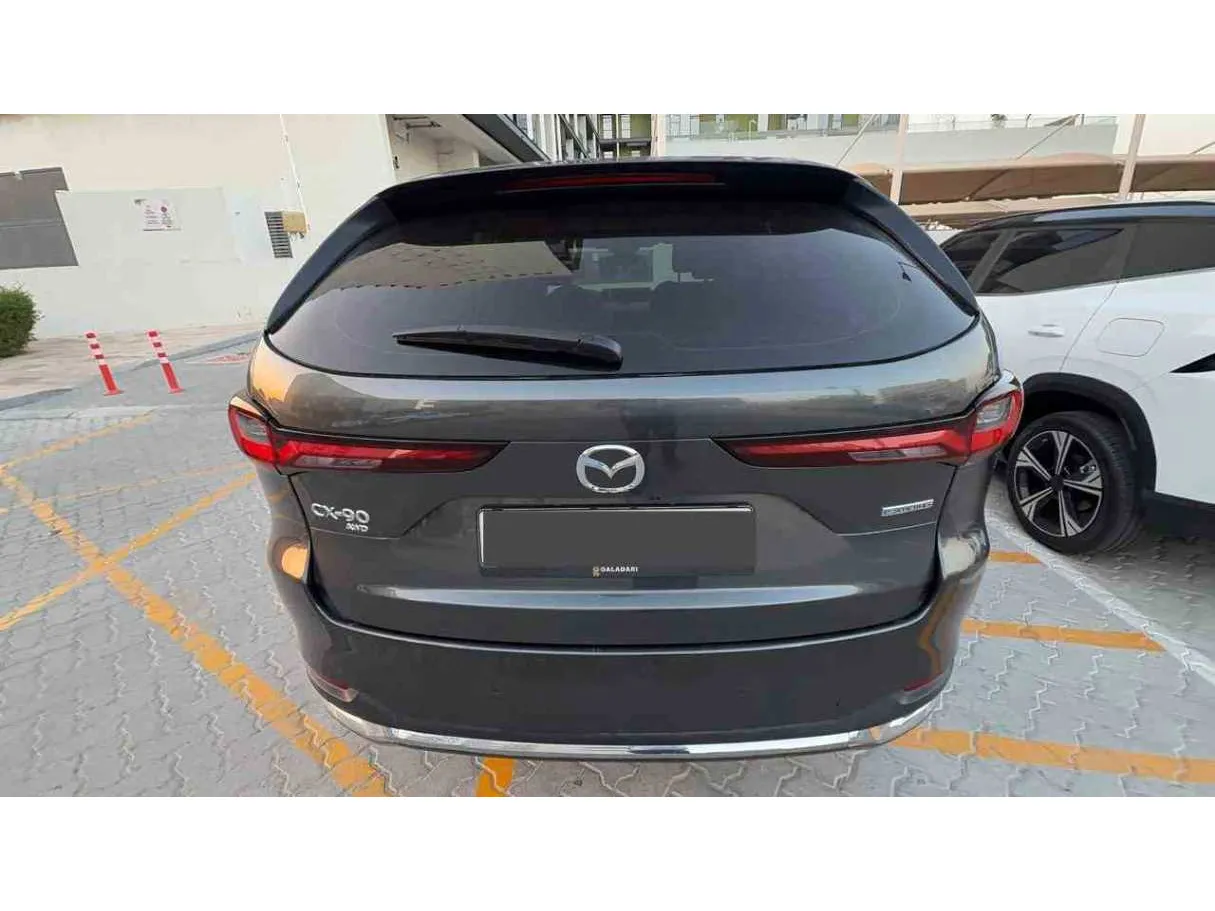 Car image 6