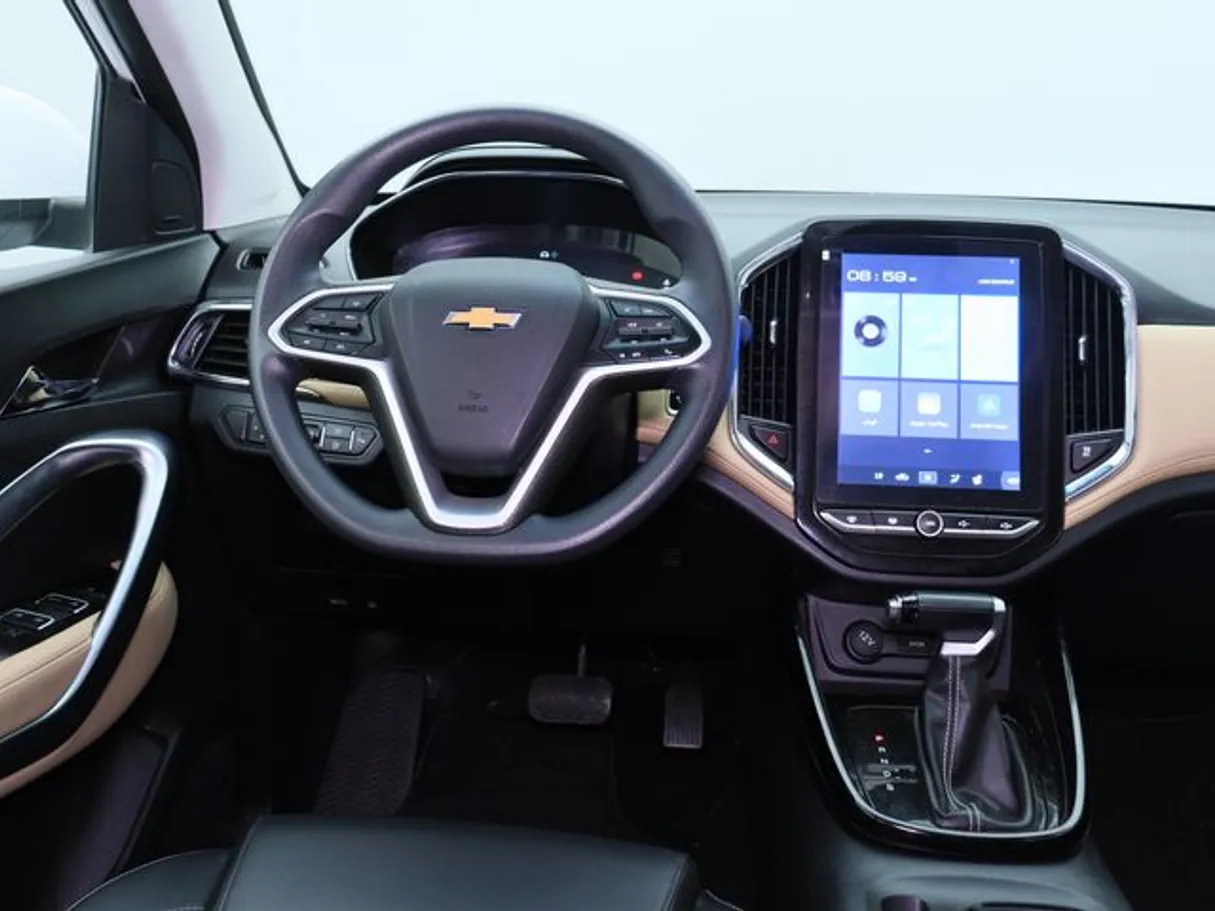 Car image 15