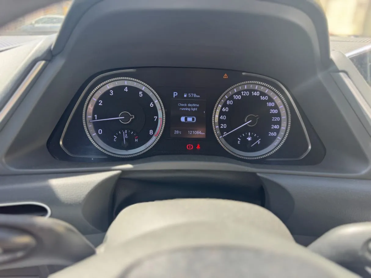 Car image 21