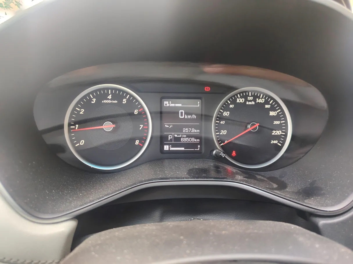 Car image 25
