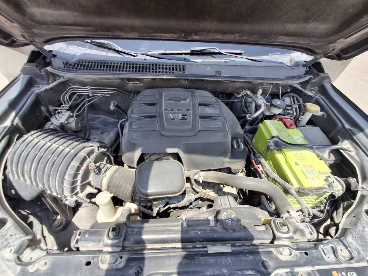Car image 19