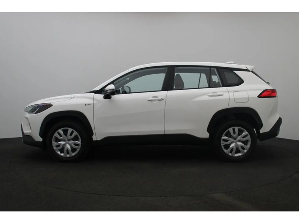 Car image 3