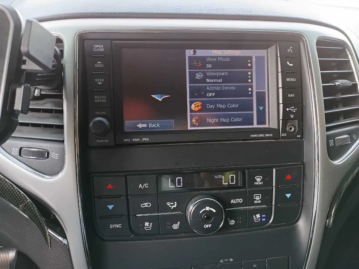 Car image 23