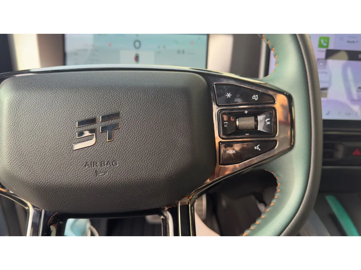 Car image 23