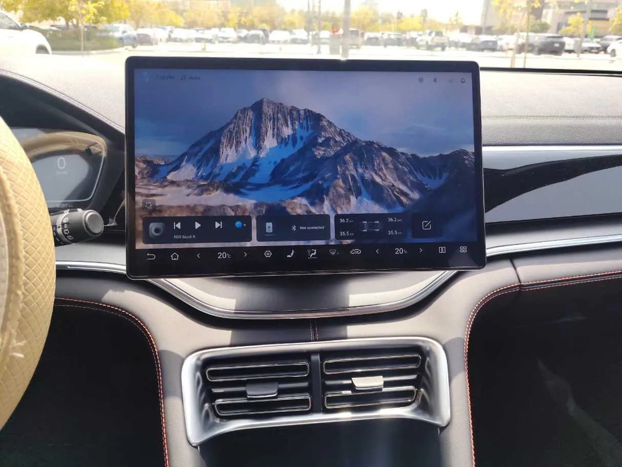 Car image 20