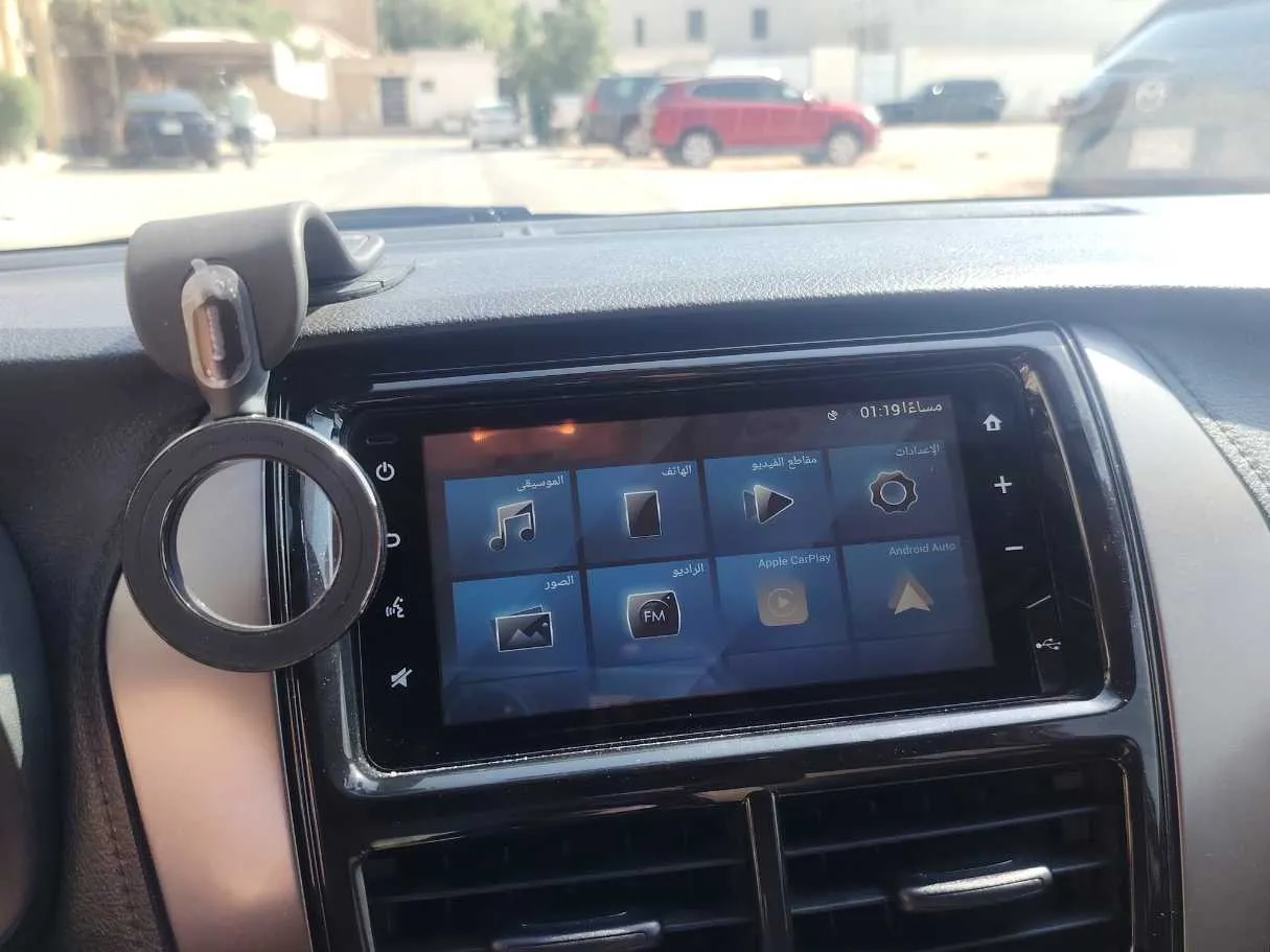 Car image 16