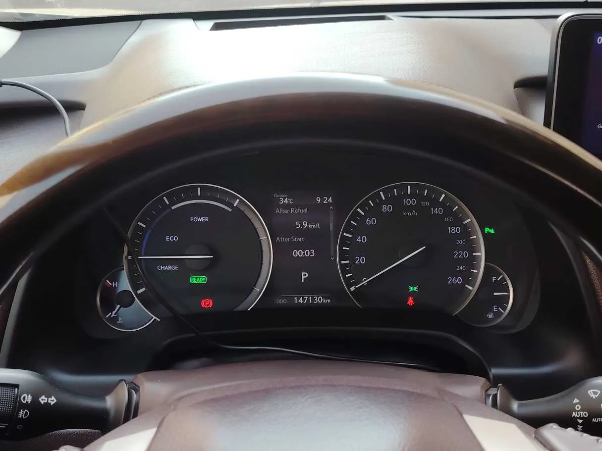 Car image 25