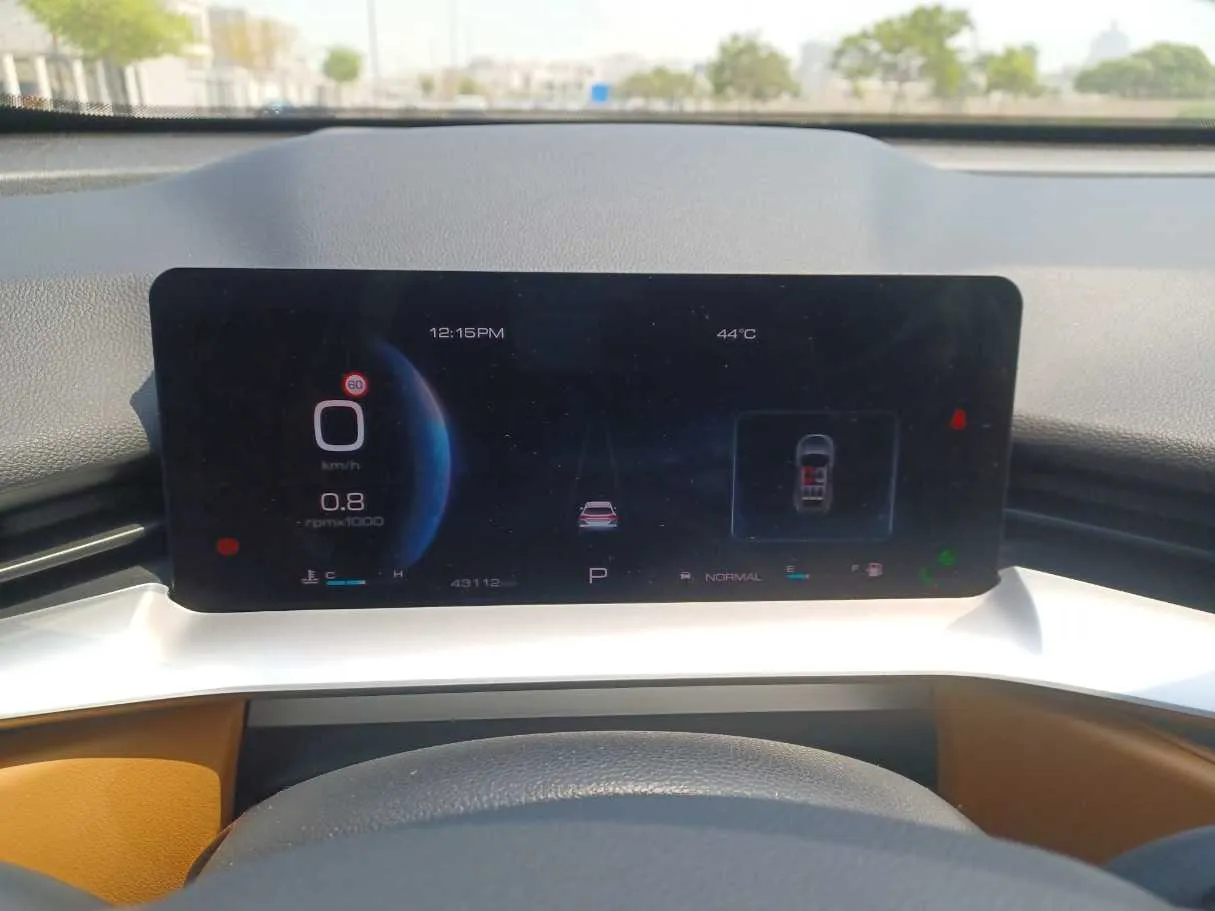 Car image 17