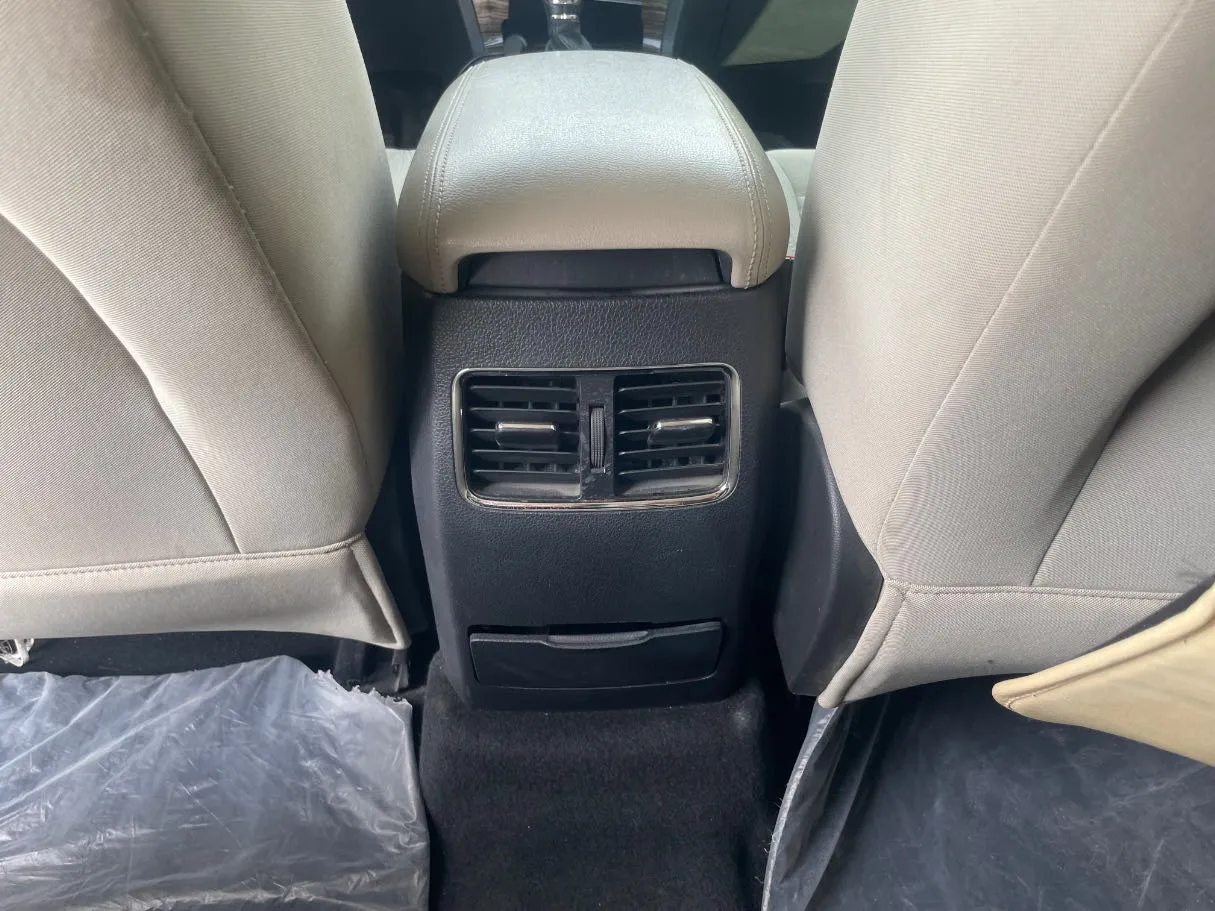 Car image 22