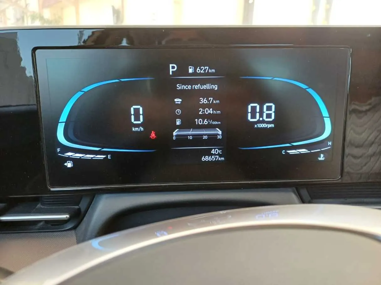 Car image 17