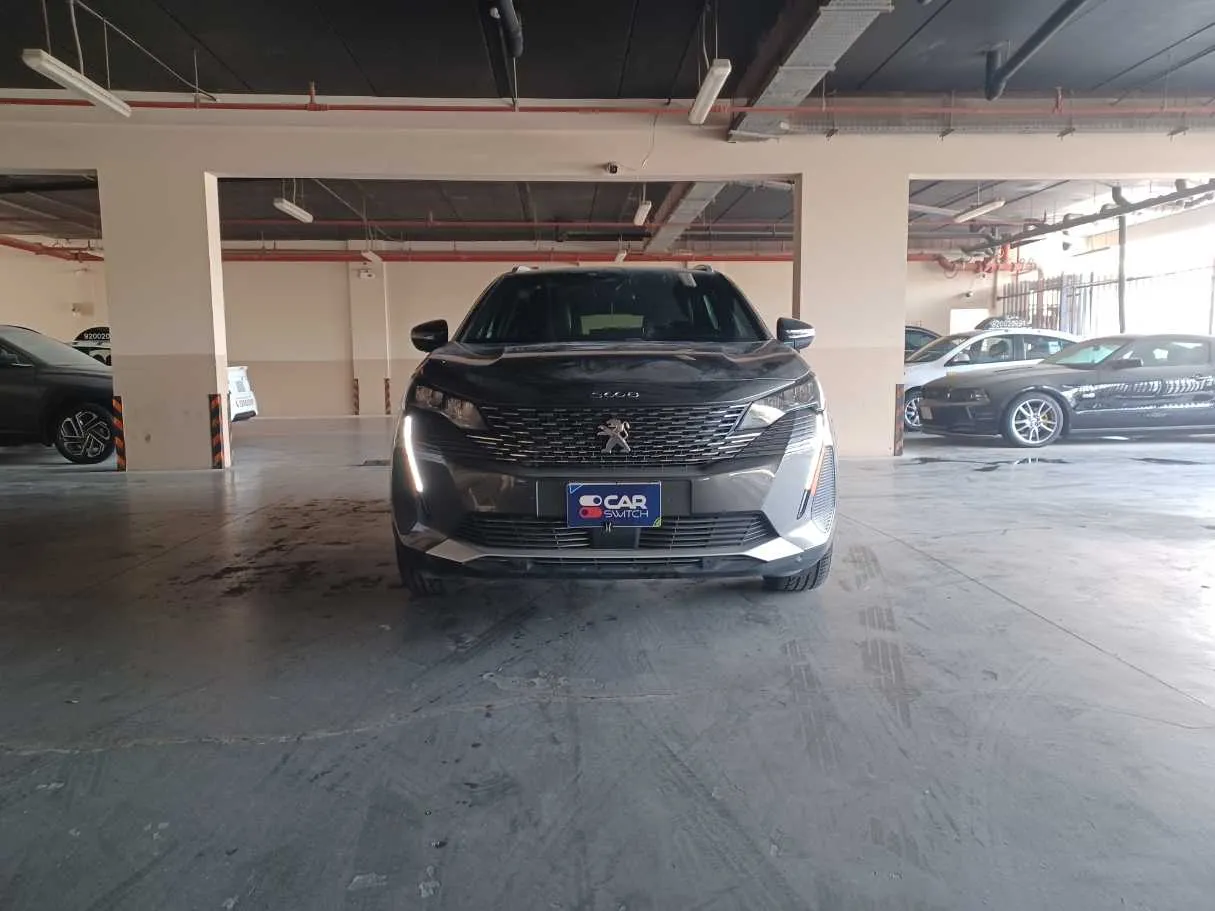Car image 2