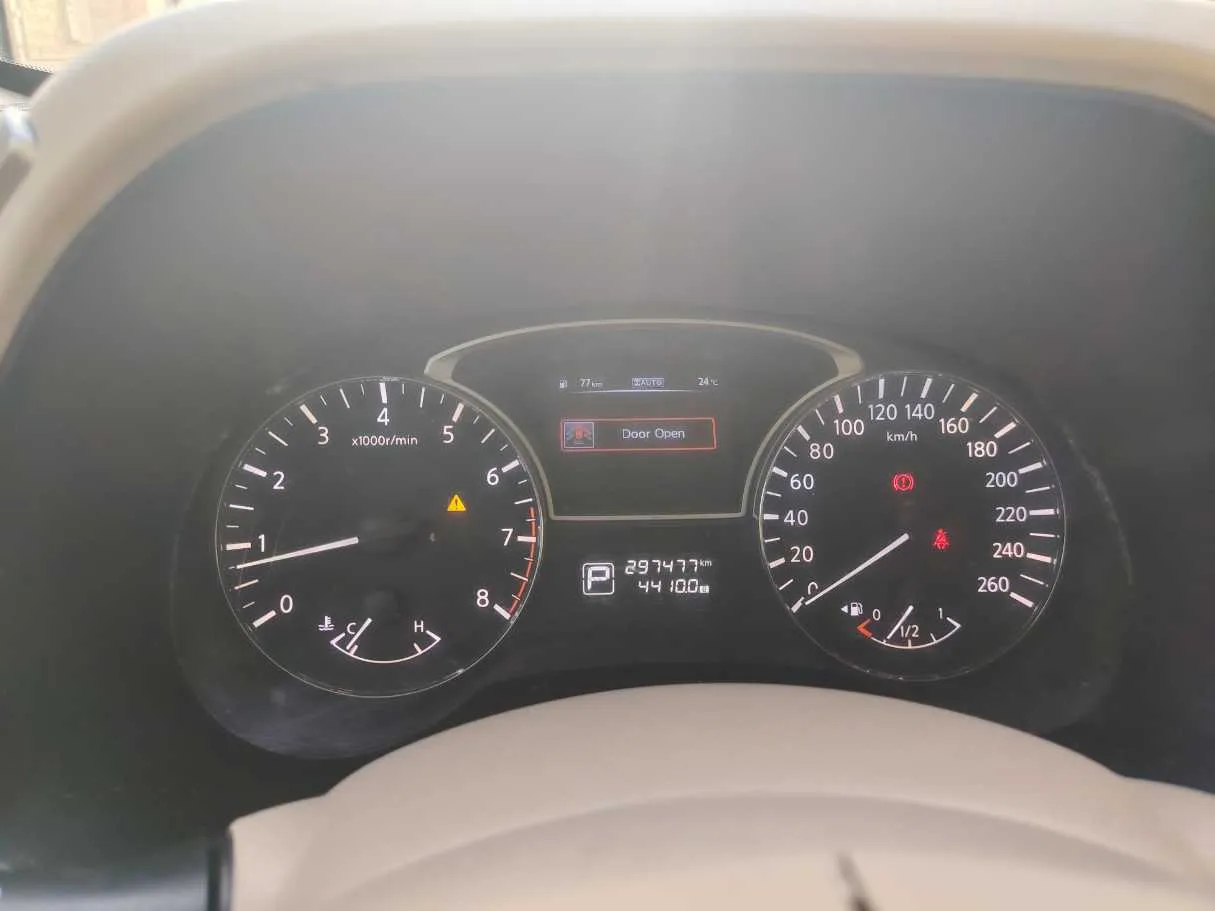 Car image 22