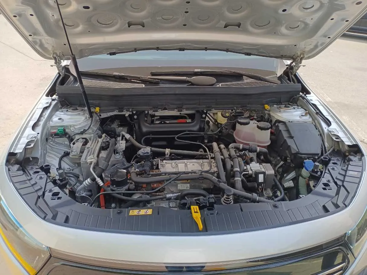Car image 23