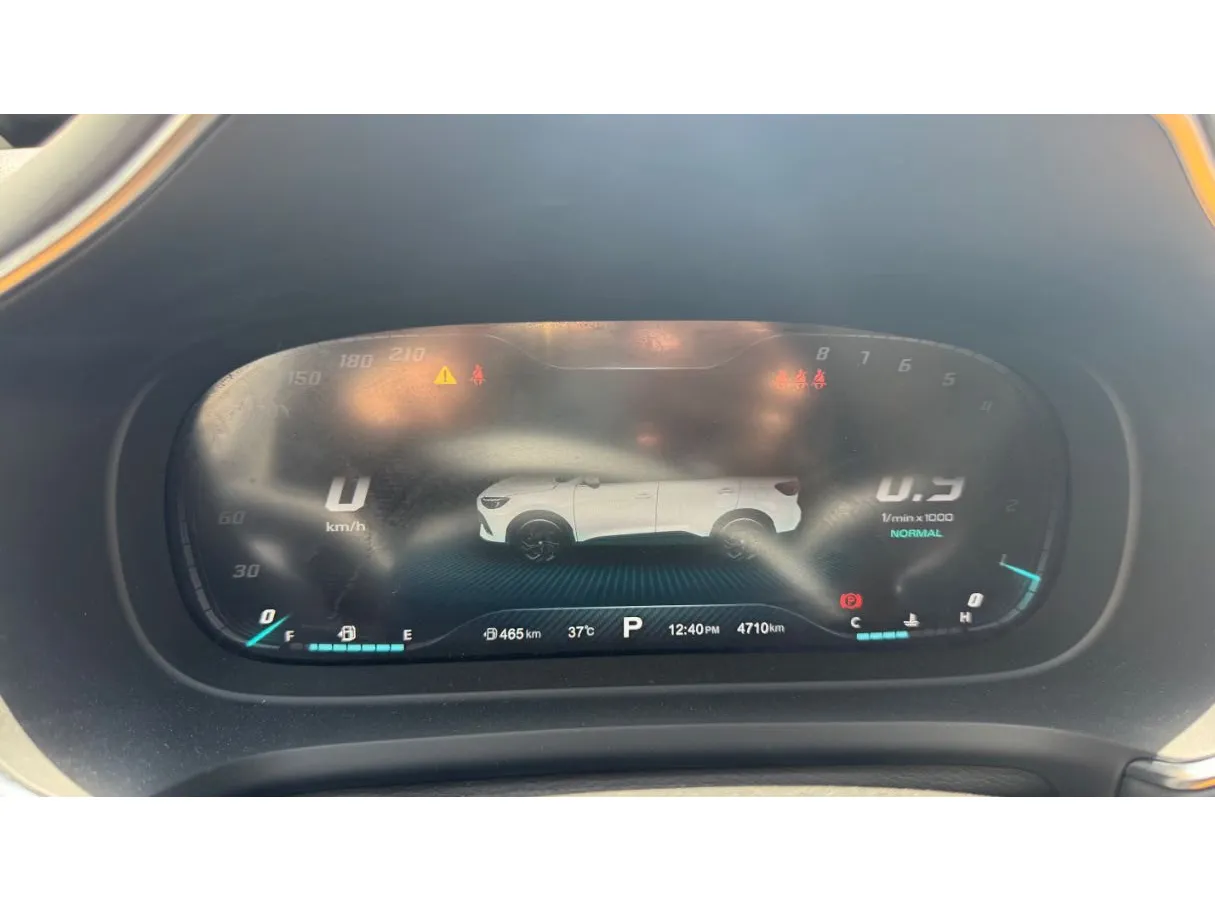 Car image 19