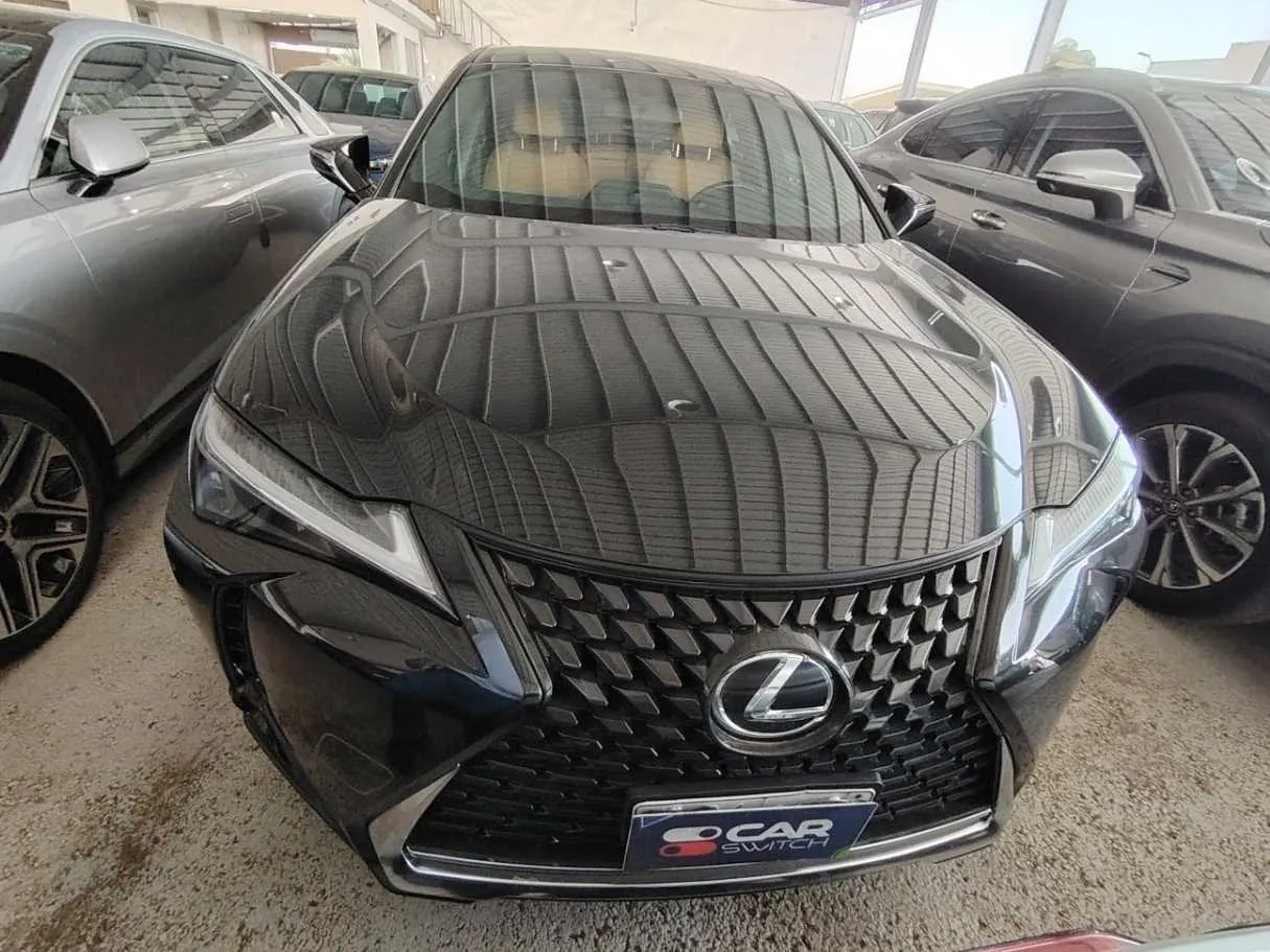 Car image 2