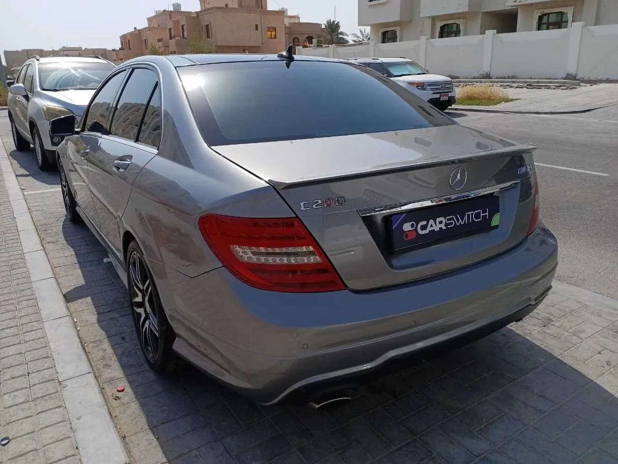 Car image 7