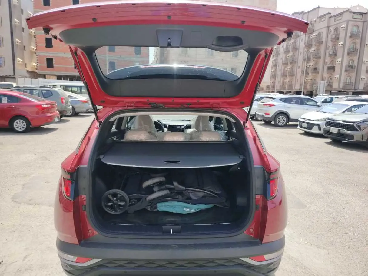 Car image 35
