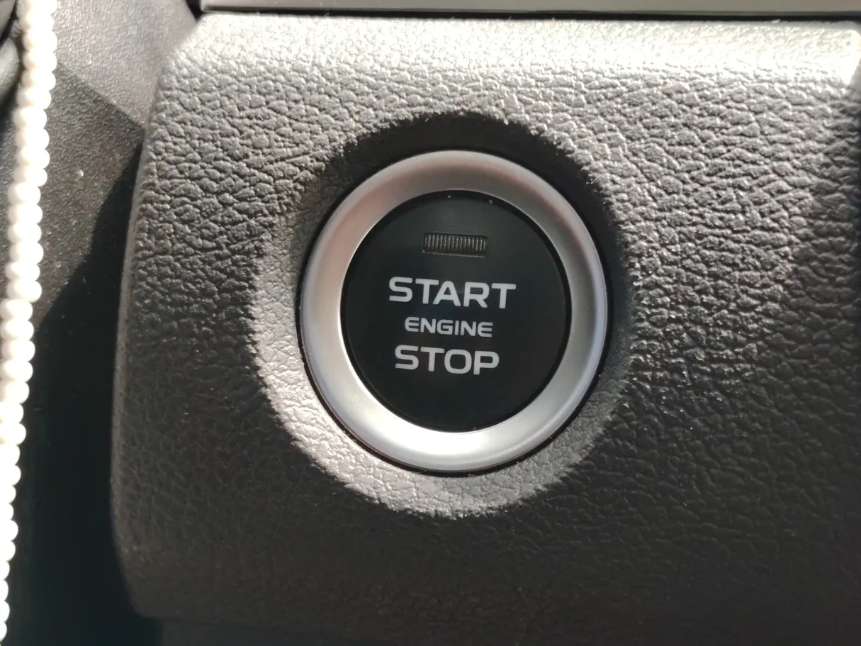 Car image 29