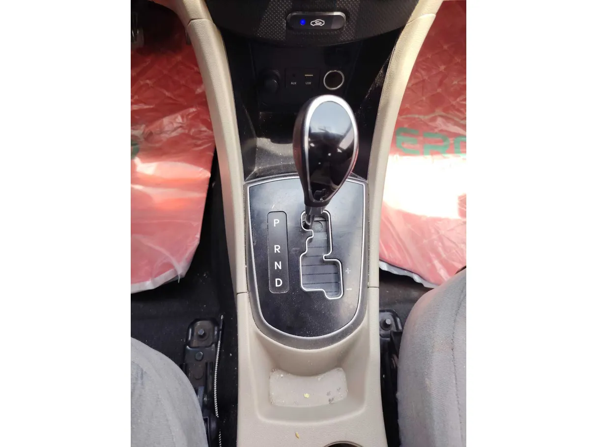 Car image 20