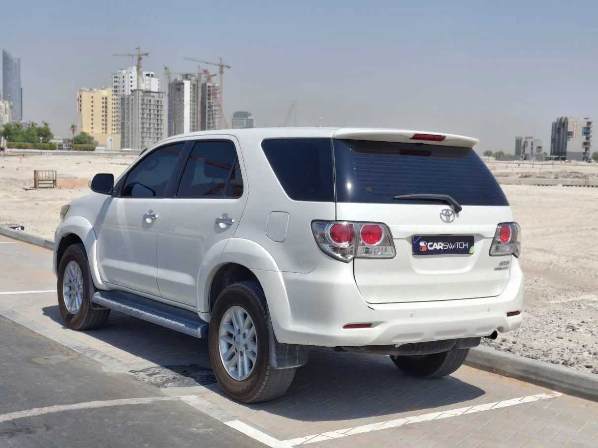 Car image 7