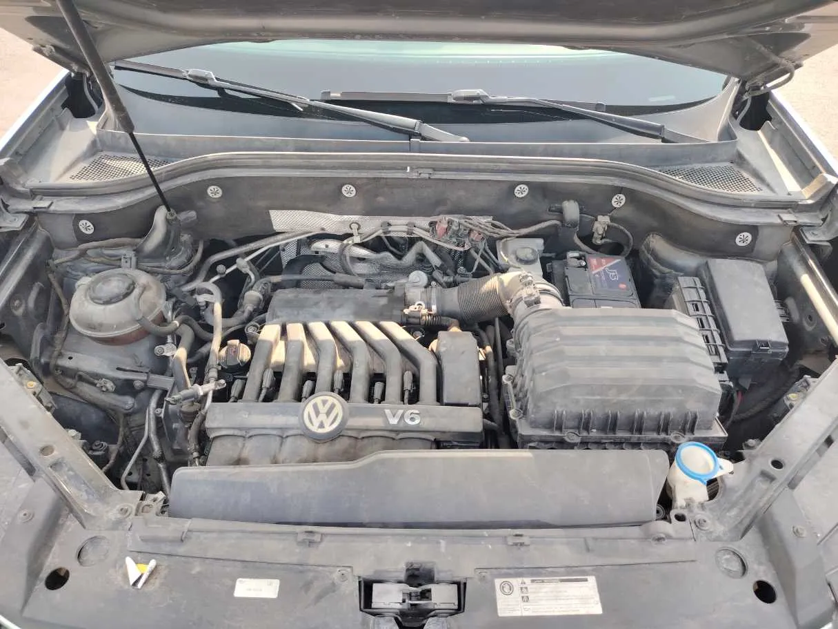 Car image 36