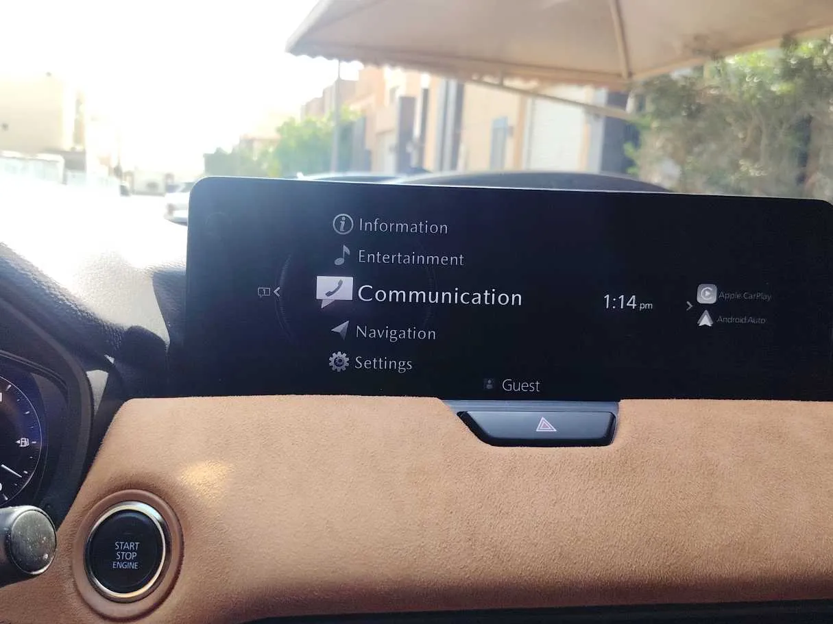 Car image 19