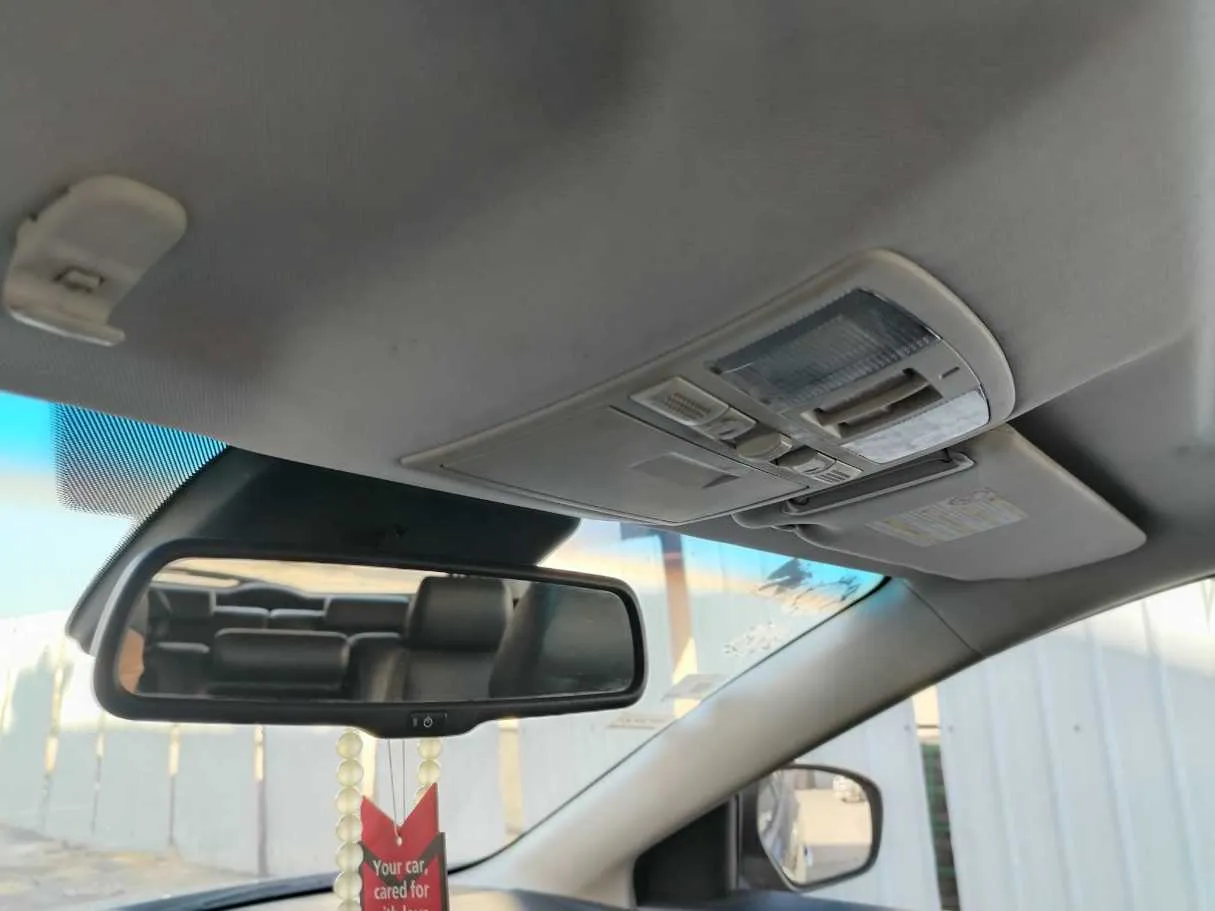 Car image 35