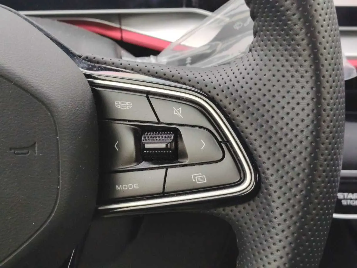 Car image 31