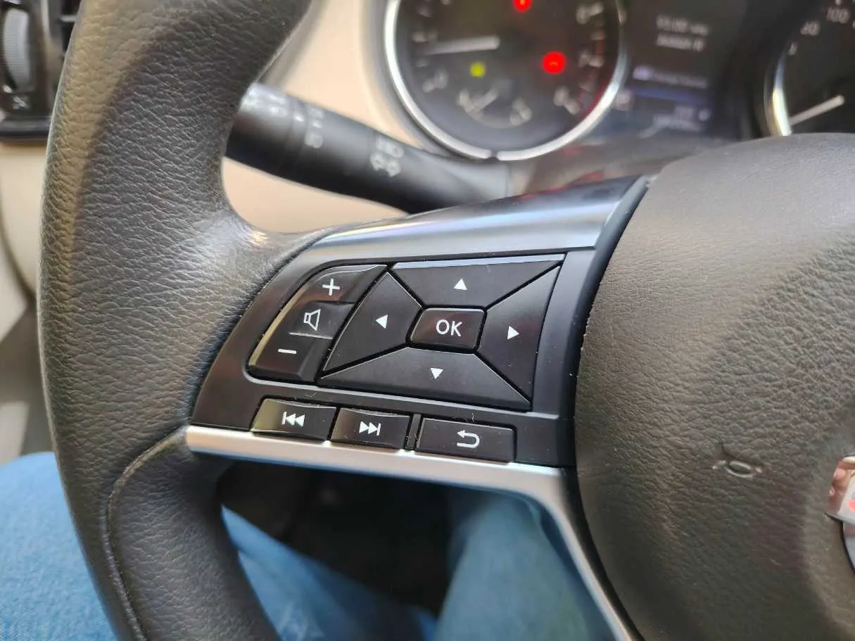 Car image 29