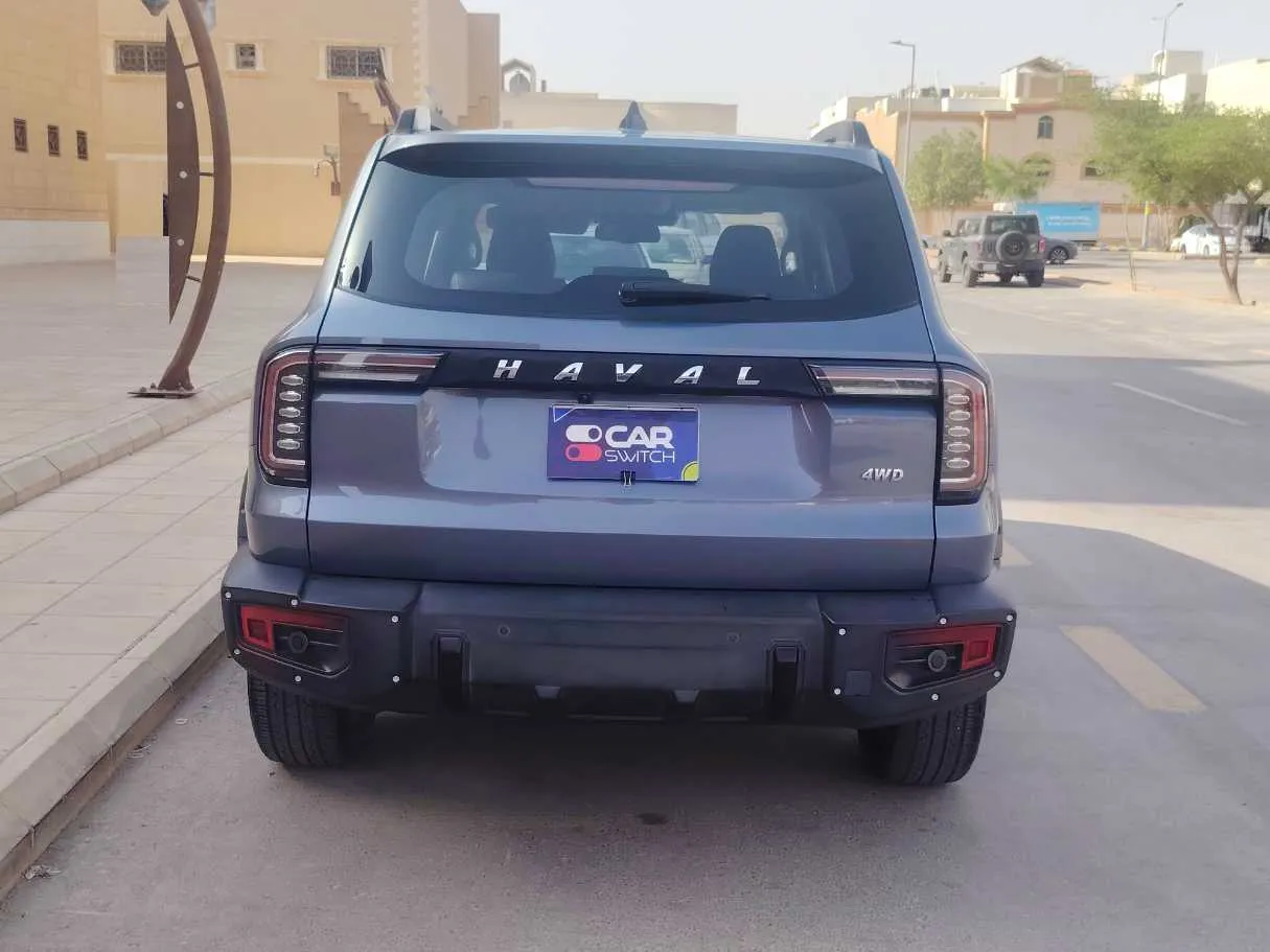 Car image 6