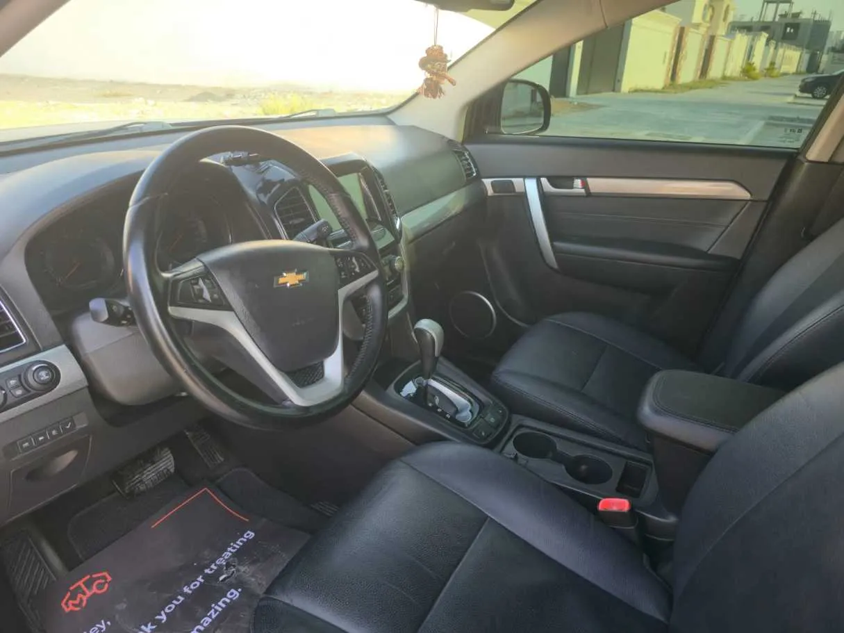 Car image 15