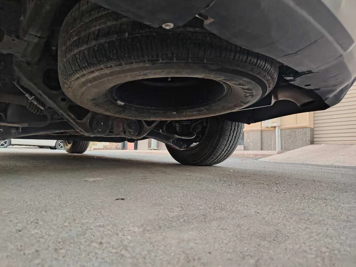 Car image 32