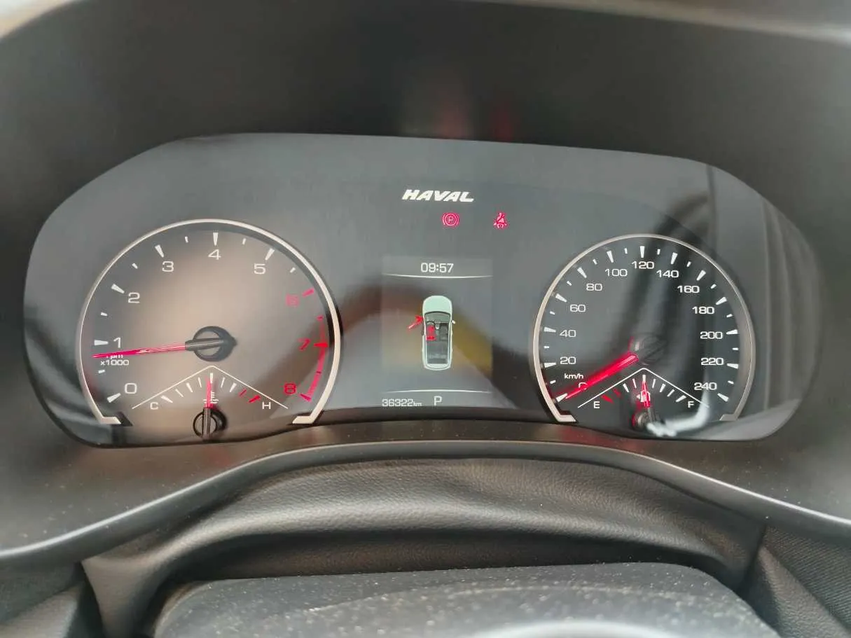 Car image 26