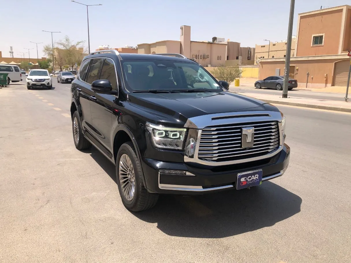 Car image 3