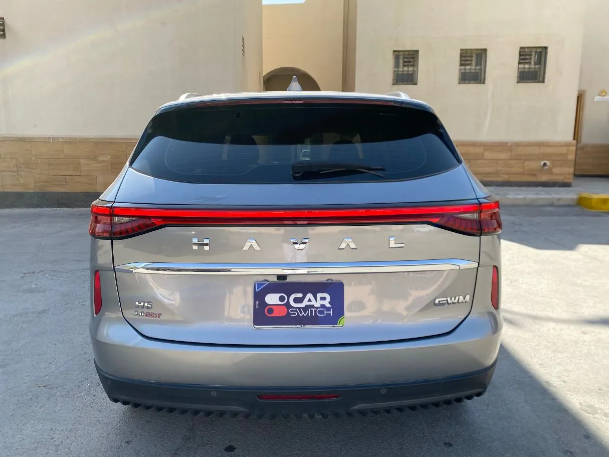 Car image 6