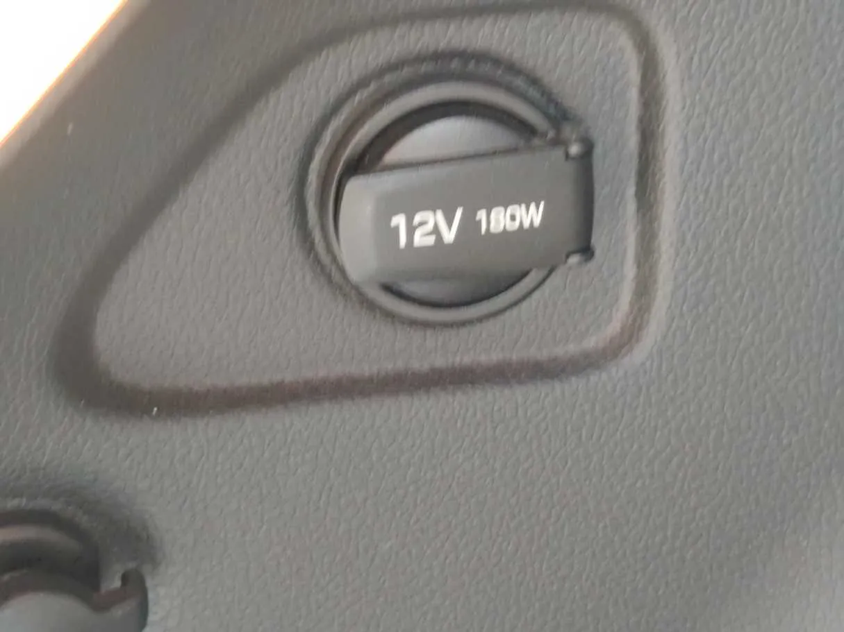 Car image 27