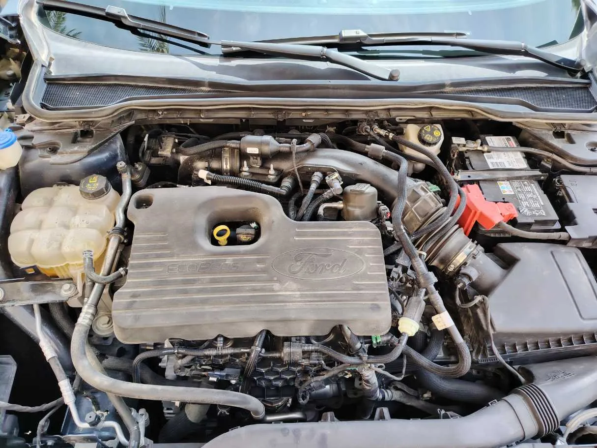 Car image 30