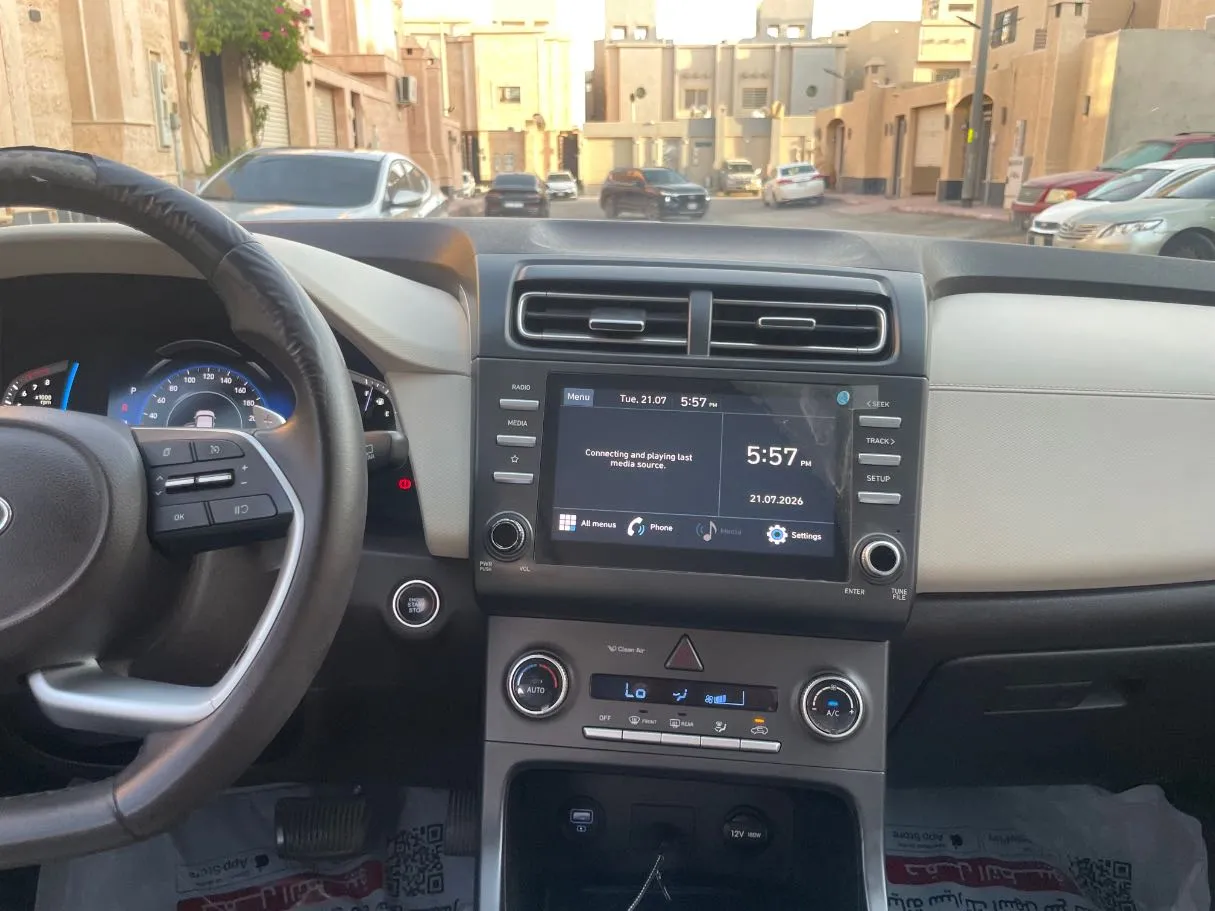 Car image 20