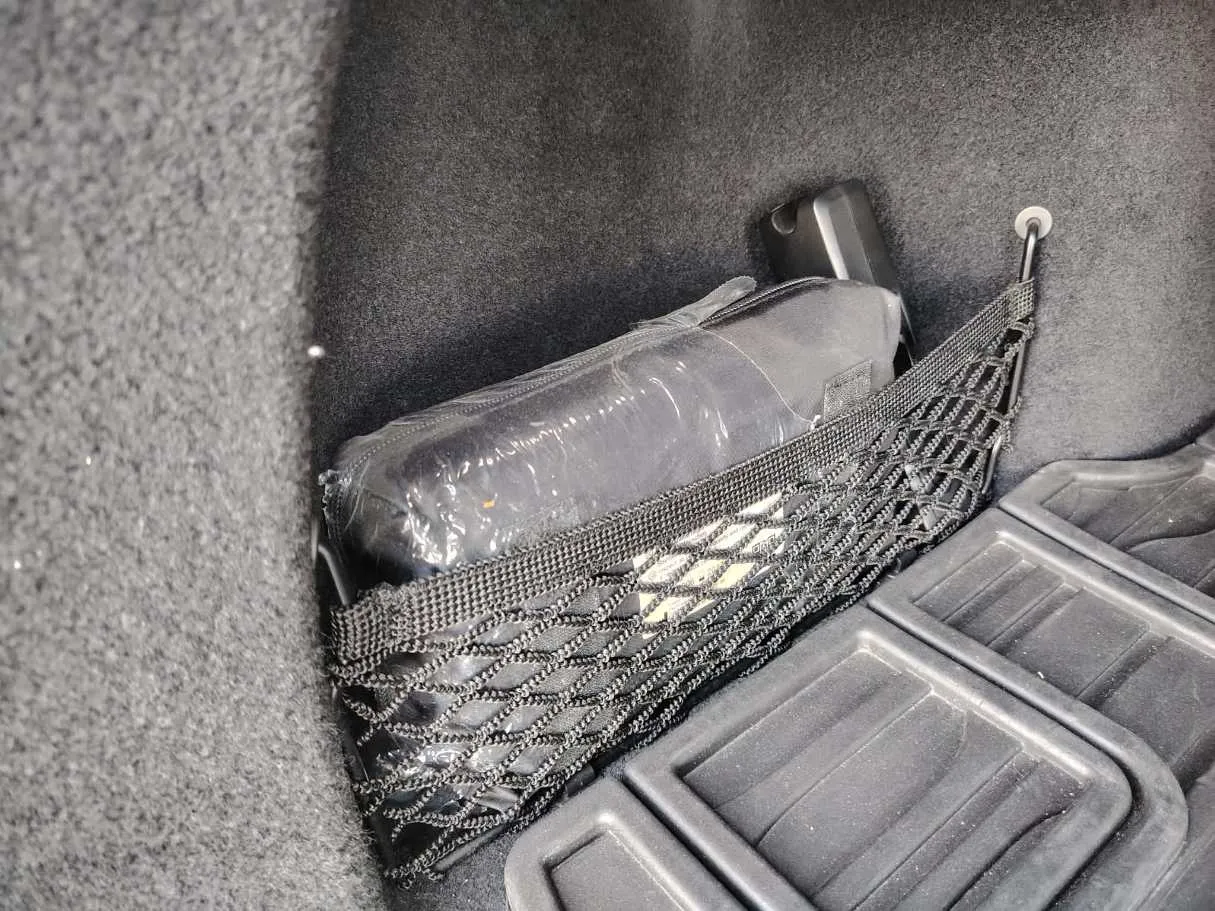 Car image 30
