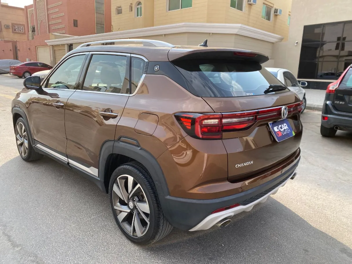 Car image 7