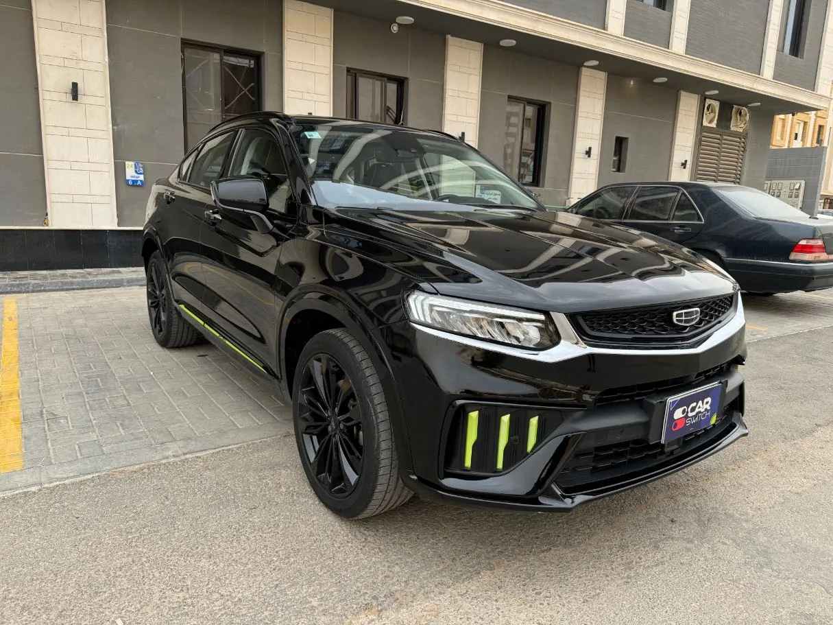 Car image 3