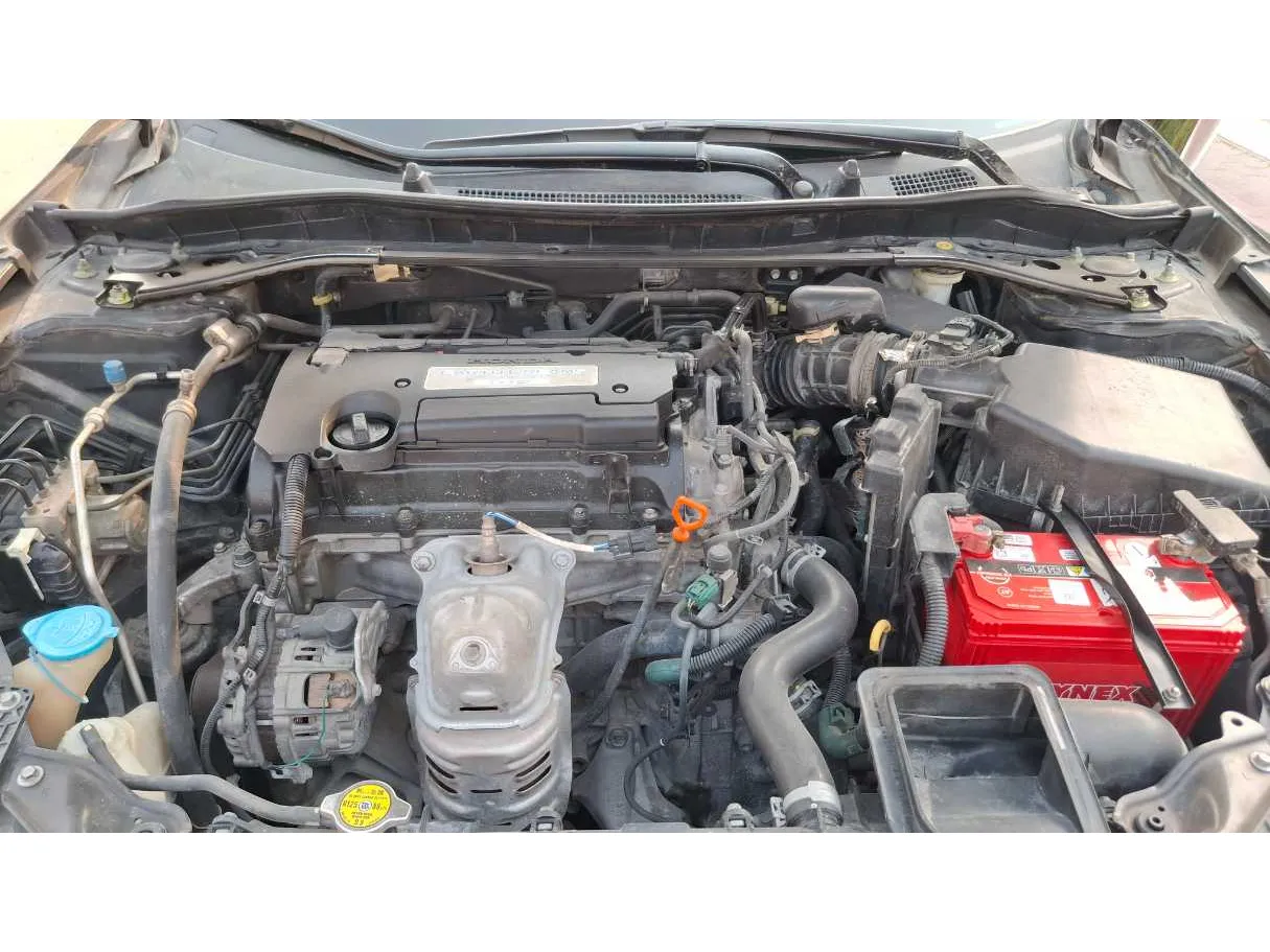 Car image 19