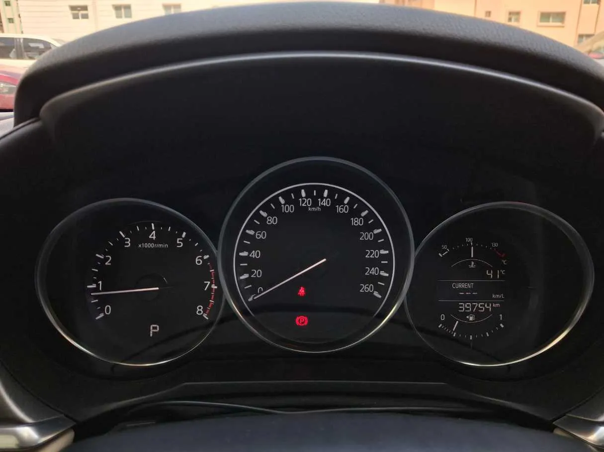 Car image 18