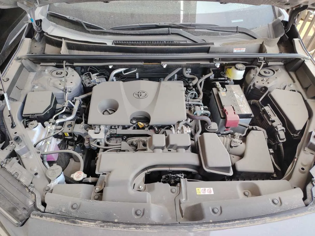 Car image 32
