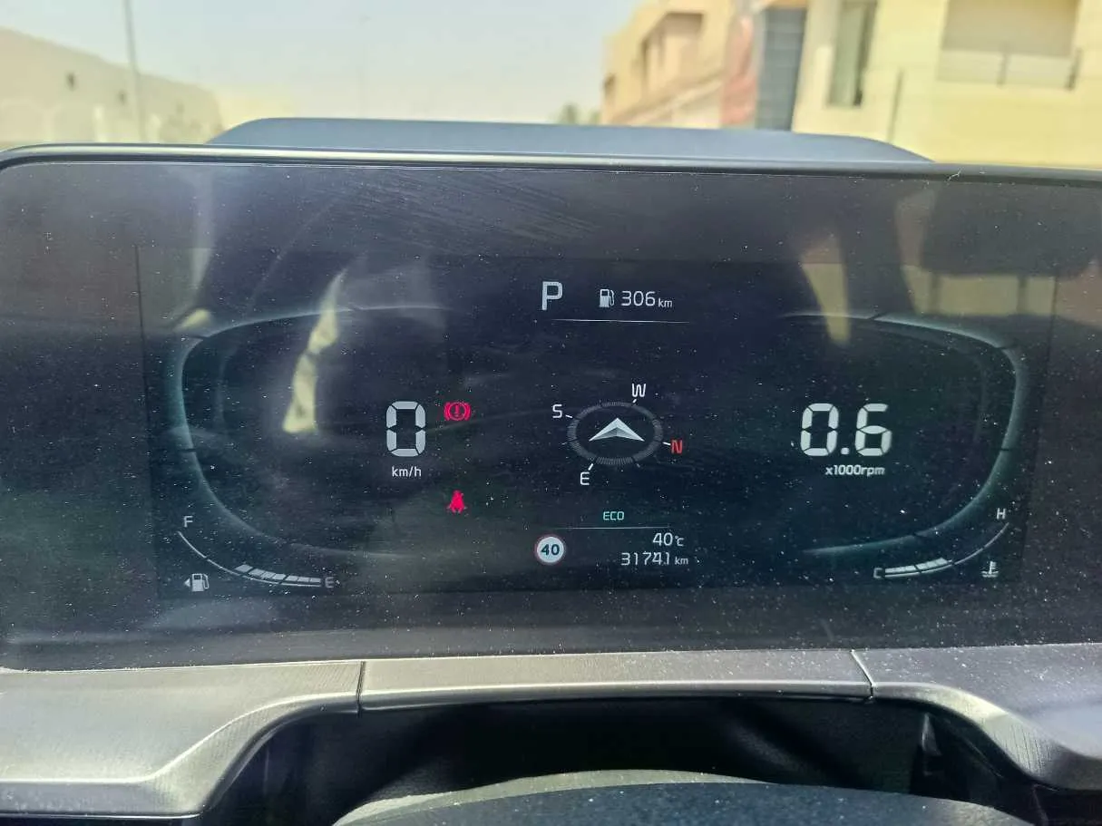 Car image 27