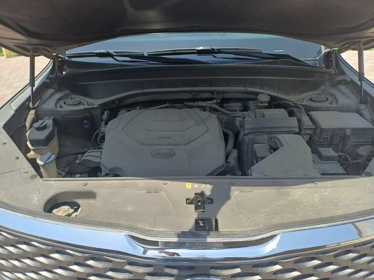 Car image 22