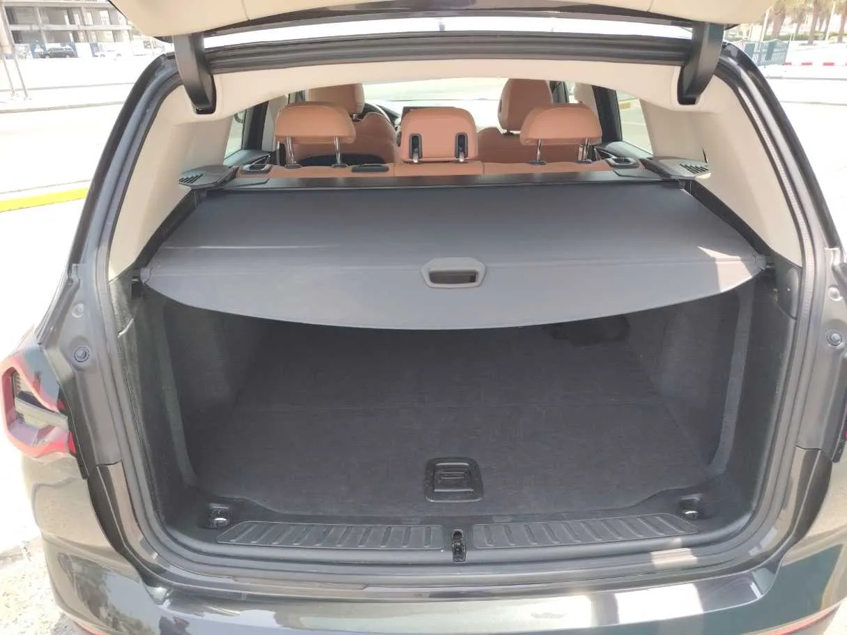Car image 25