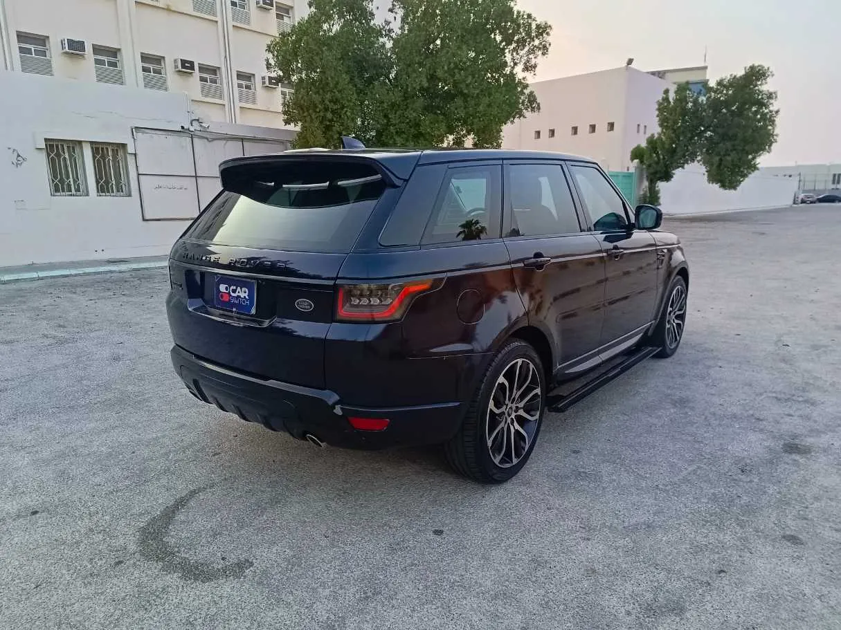 Car image 5