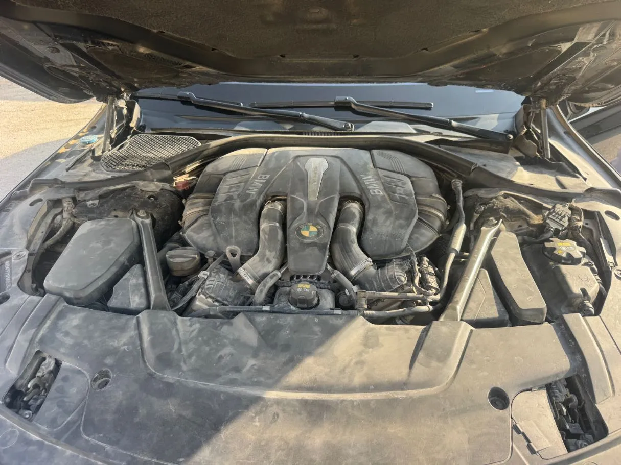 Car image 26